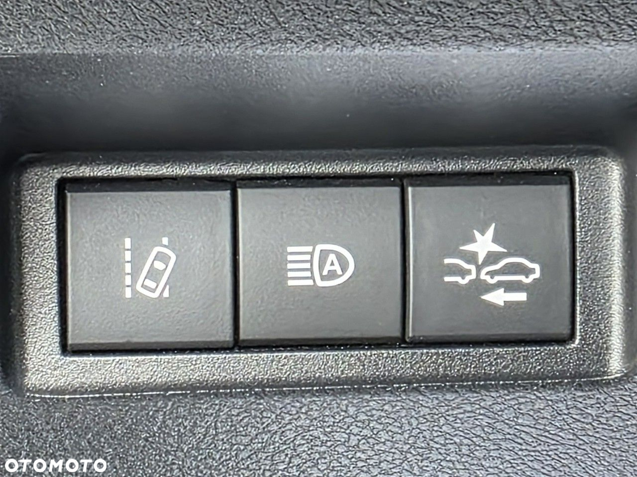 Toyota Yaris - 10