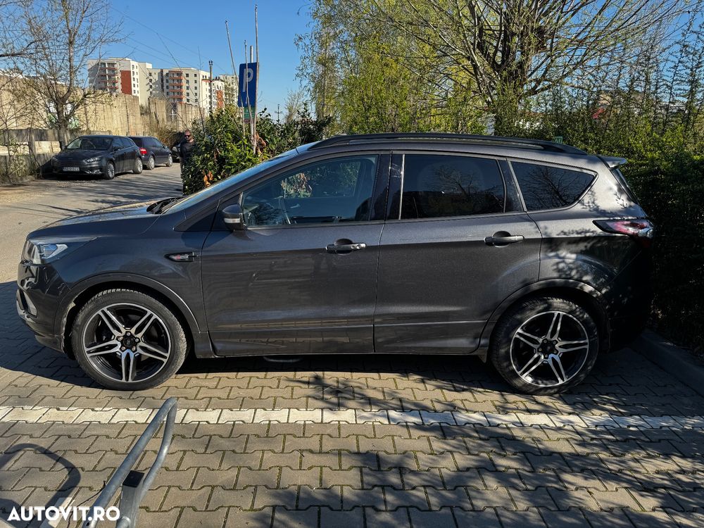 Ford Kuga - 3