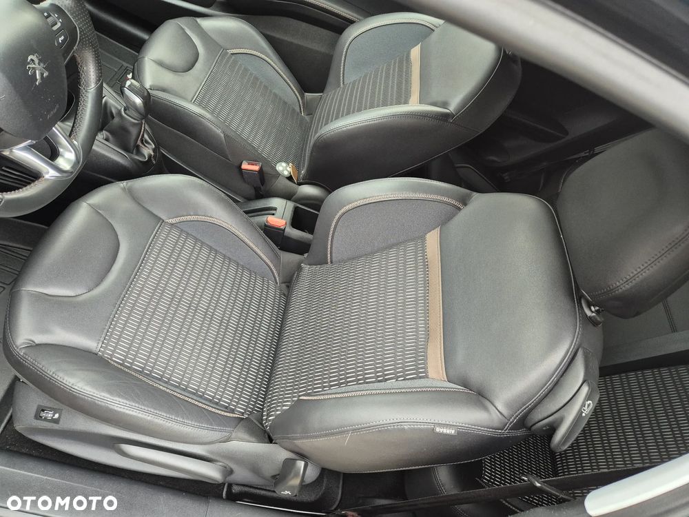 Peugeot 208 e-HDi 92 Stop&Start Style - 21