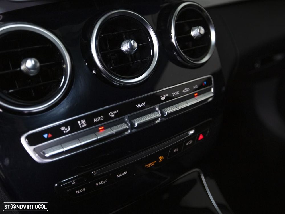 Mercedes-Benz C 200 - 20