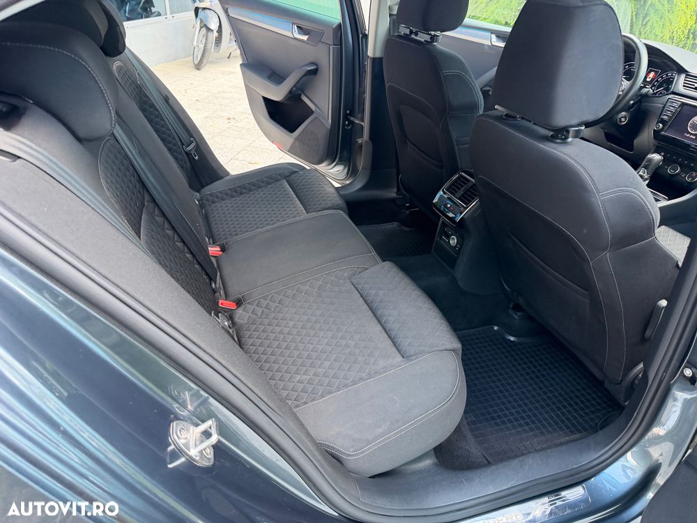 Skoda Superb 1.6 TDI DSG Style - 24