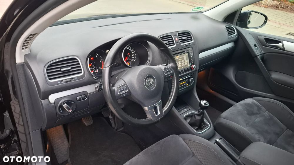 Volkswagen Golf 2.0 TDI DPF Highline - 14