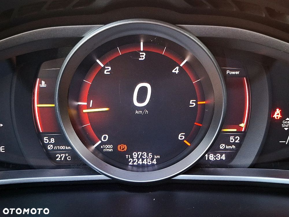 Volvo V40 D2 - 25