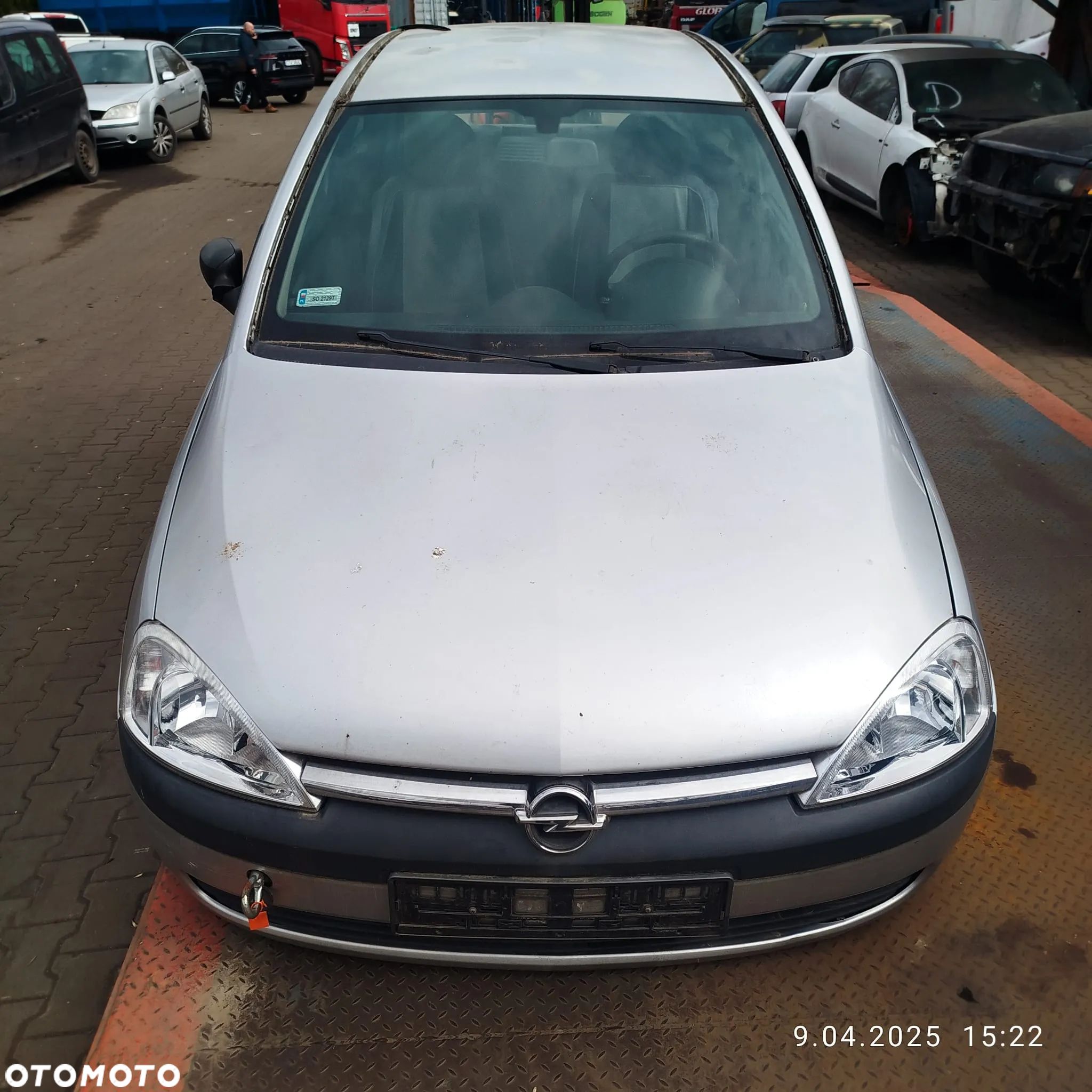 Opel Corsa C na części . - 1