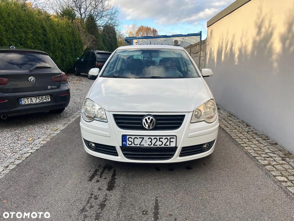 Volkswagen Polo 1.4 16V Comfortline - 2