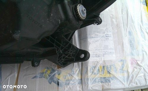 TOYOTA YARIS IV 4 SOCZEWKA PRAWA PRZEDNIA LAMPA ORYGINAŁ - 6