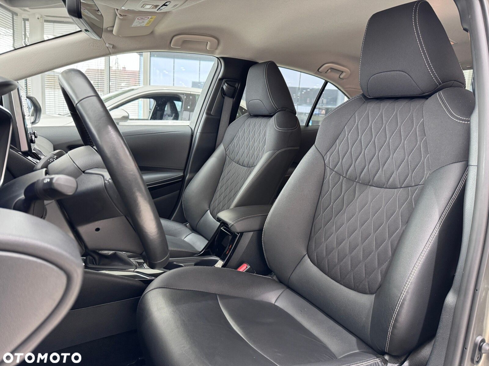 Toyota Corolla - 10