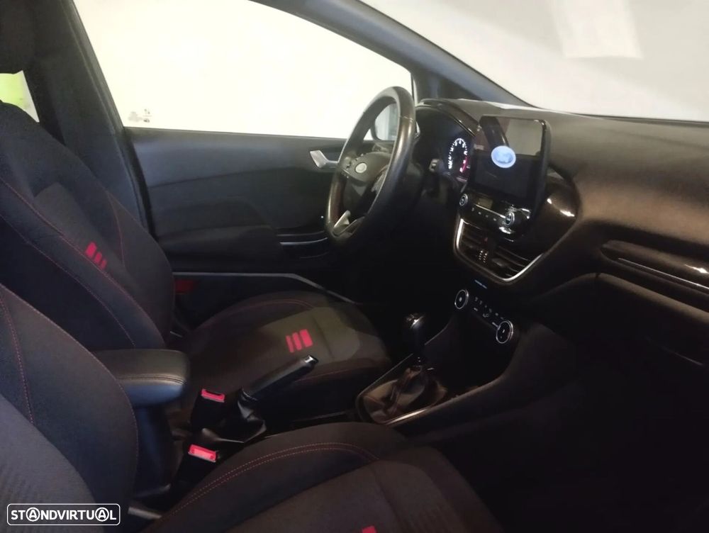 Ford Fiesta - 8
