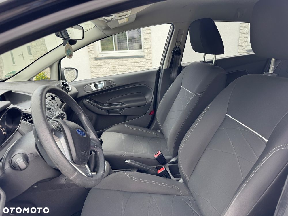 Ford Fiesta 1.0 EcoBoost Titanium - 12