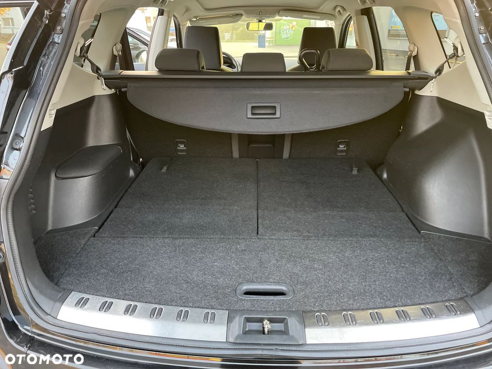 Nissan Qashqai+2 2.0 Visia - 16