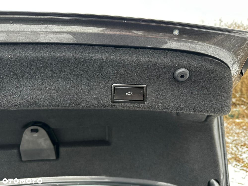 Volkswagen Passat 2.0 TDI BMT Highline DSG - 12