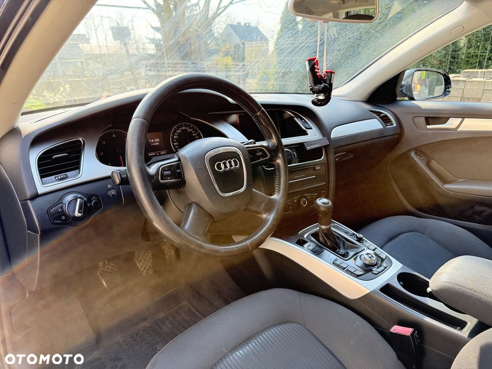 Audi A4 Avant - 7