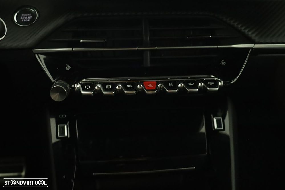 Peugeot e-2008 50 kWh GT - 14