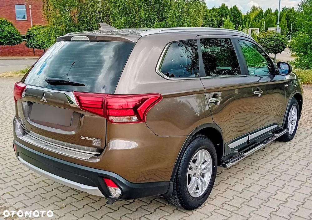 Mitsubishi Outlander 2.0 City Style 2WD - 23
