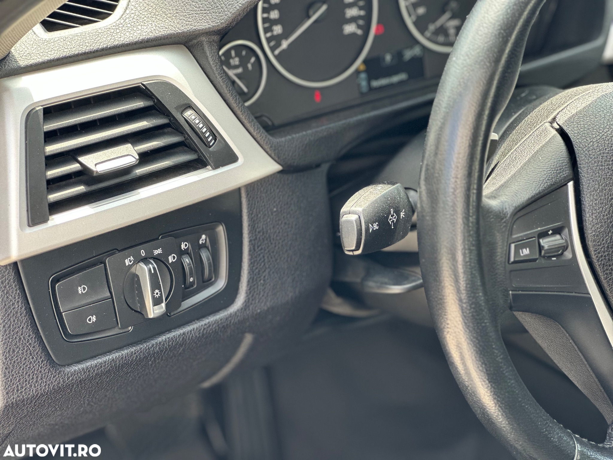 BMW Seria 3 - 25