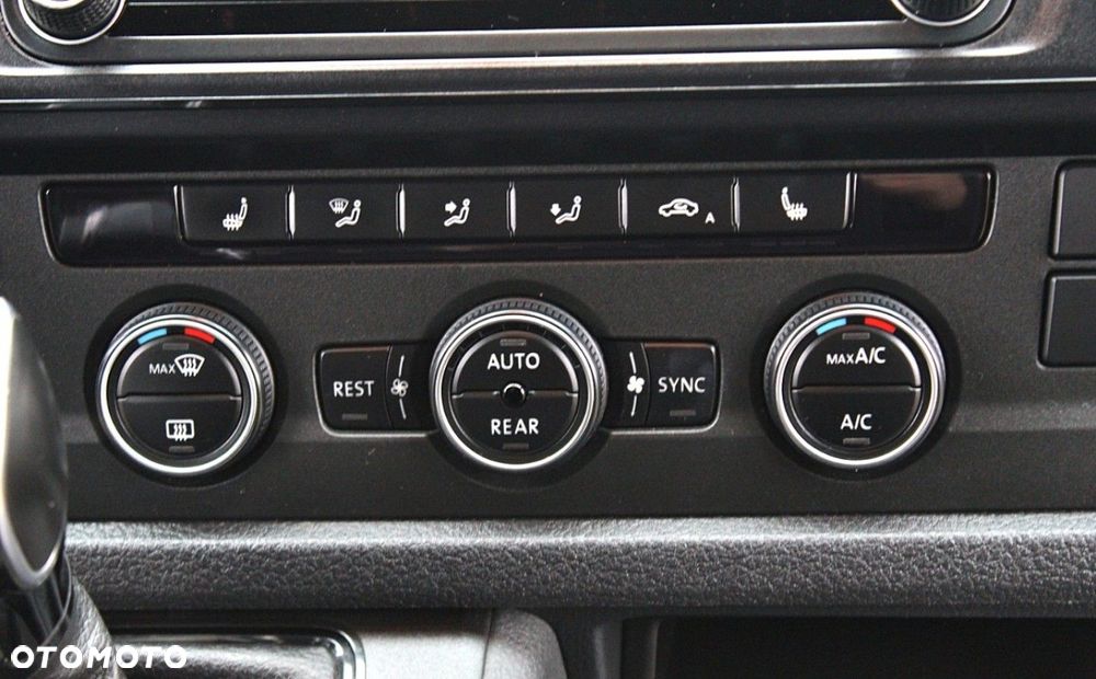 Volkswagen Transporter - 18