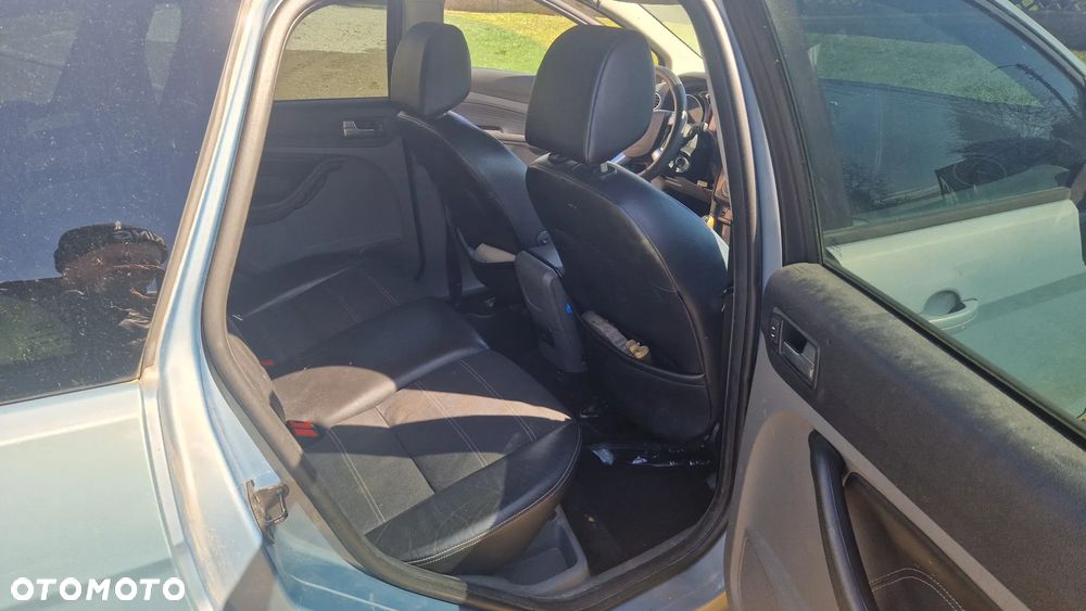 Ford Focus 1.6 TDCi DPF Titanium - 16