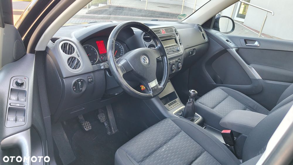 Volkswagen Tiguan 2.0 TDI DPF 4Motion BlueMotion Technology Track & Field - 5