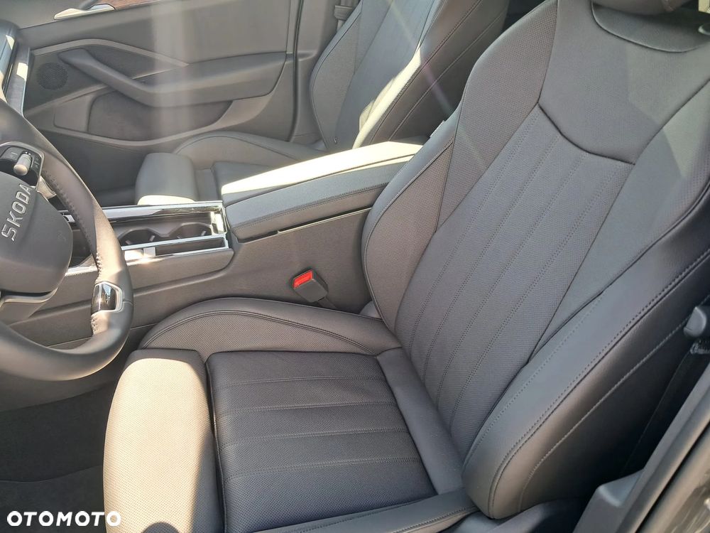 Skoda Superb 2.0 TSI L&K DSG - 29