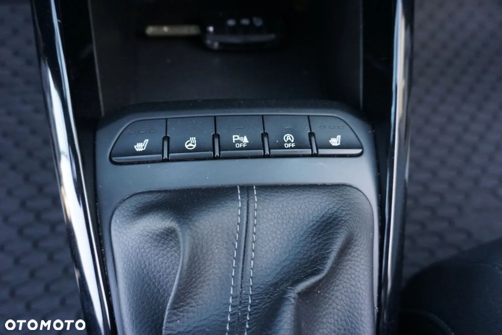Kia Rio 1.2 XL - 26