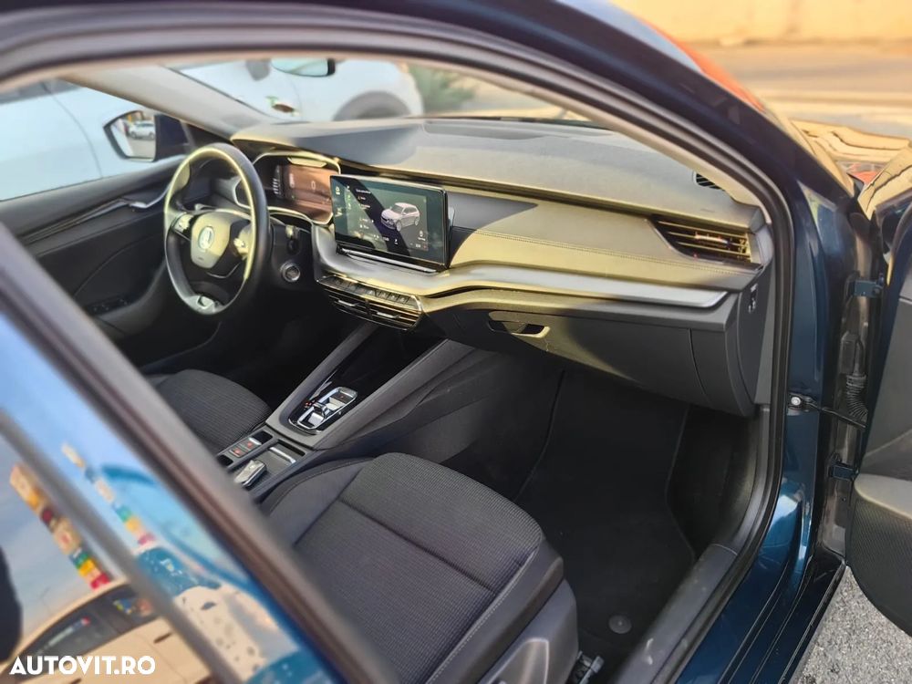 Skoda Octavia Combi 2.0 TDI DSG Selection - 7