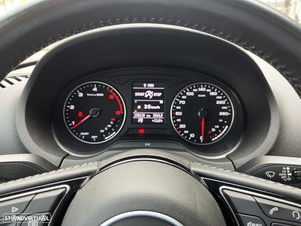 Audi A3 Sportback 1.6 TDI Design - 22