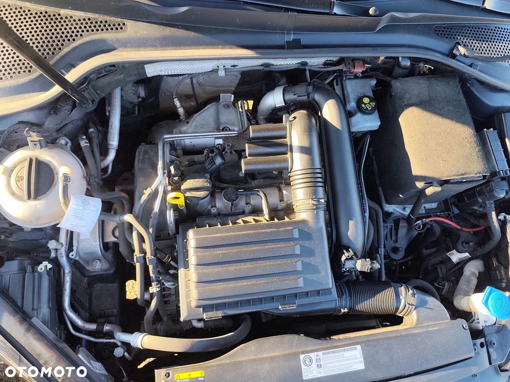 Volkswagen Golf 1.4 TSI BMT Highline DSG - 23