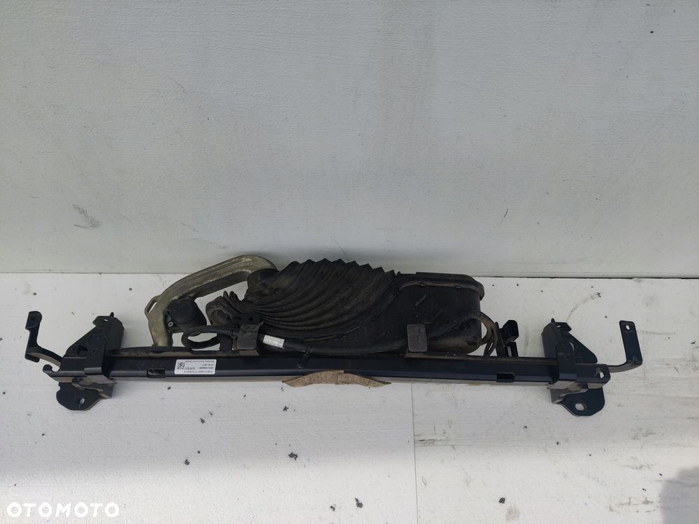 Hak holowniczy elektryczny BMW g20 - 1