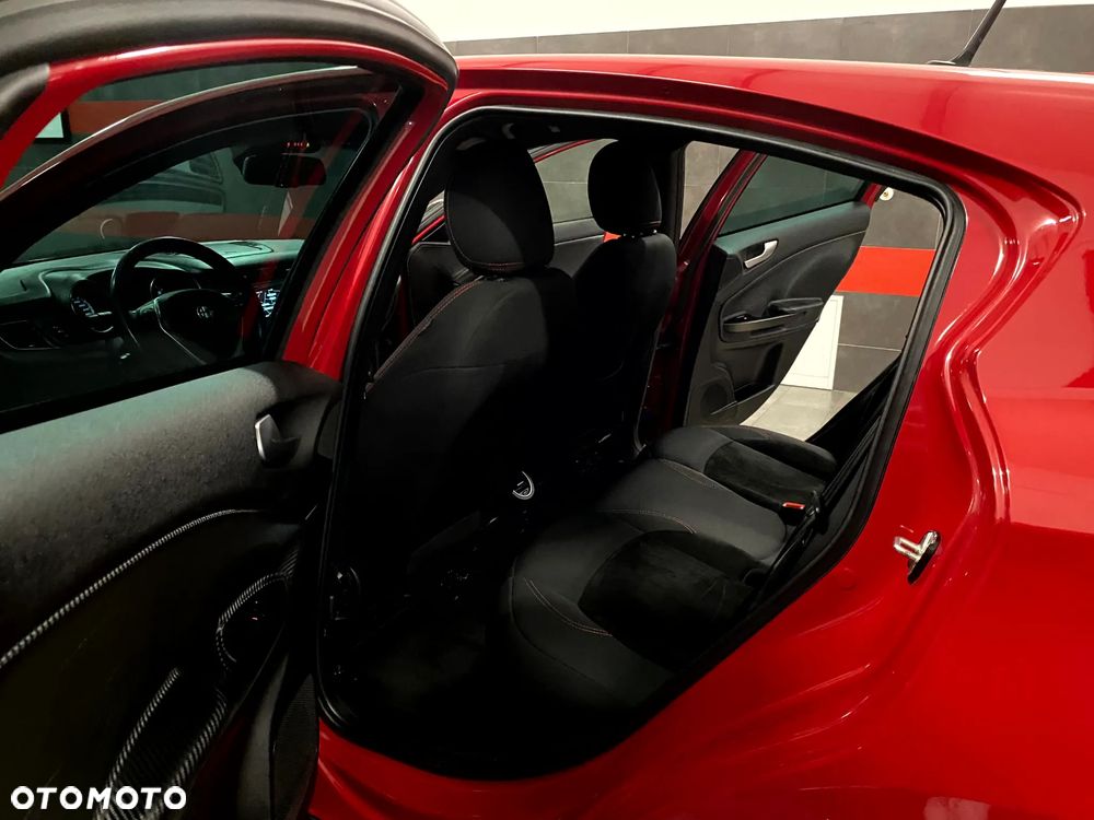 Alfa Romeo Giulietta 2.0 JTDM Exclusive - 19