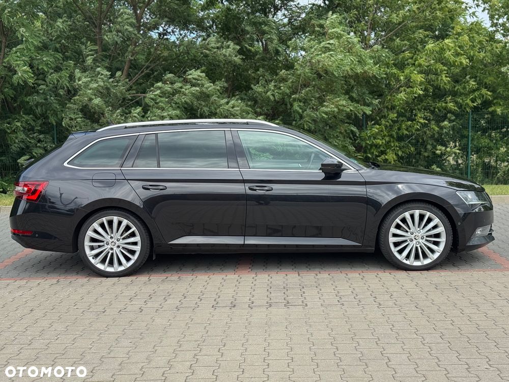 Skoda Superb 2.0 TDI DSG Premium Edition - 8
