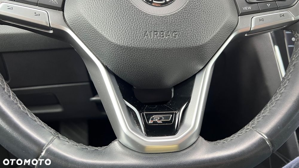 Volkswagen Passat 2.0 TSI Elegance DSG - 24