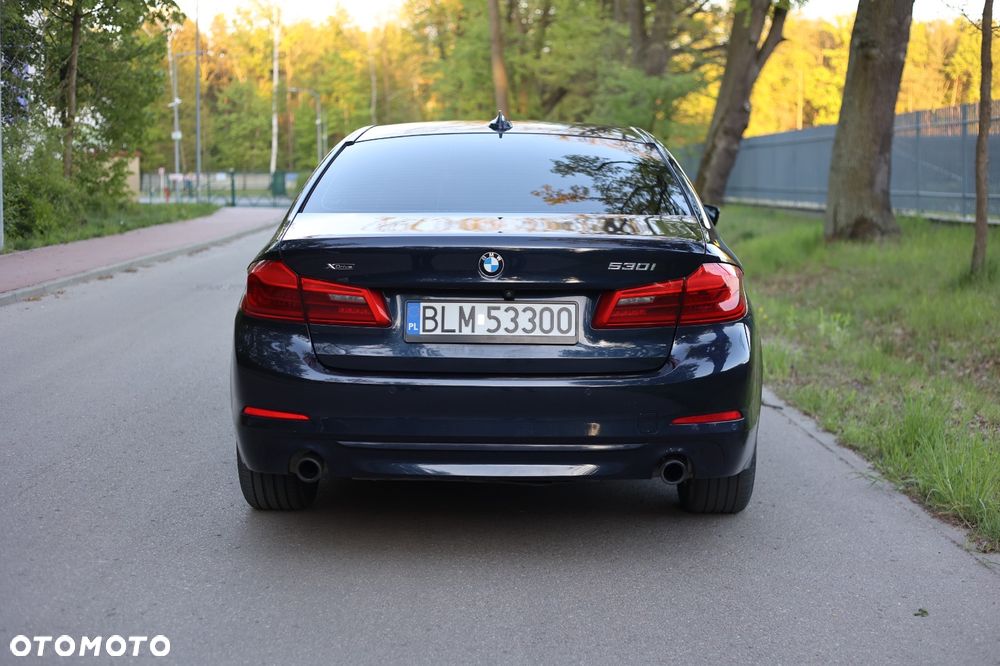 BMW Seria 5 530i xDrive Luxury Line sport - 15