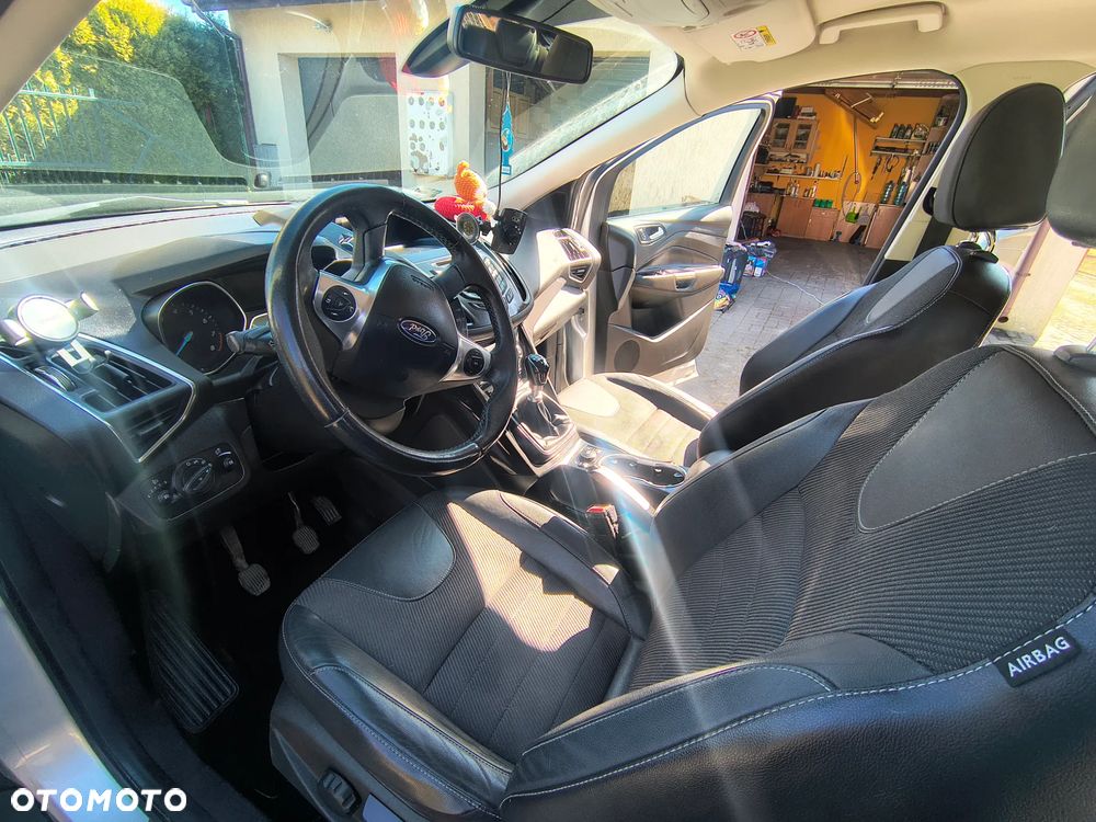 Ford Kuga 1.5 EcoBoost FWD ST-Line ASS GPF - 11