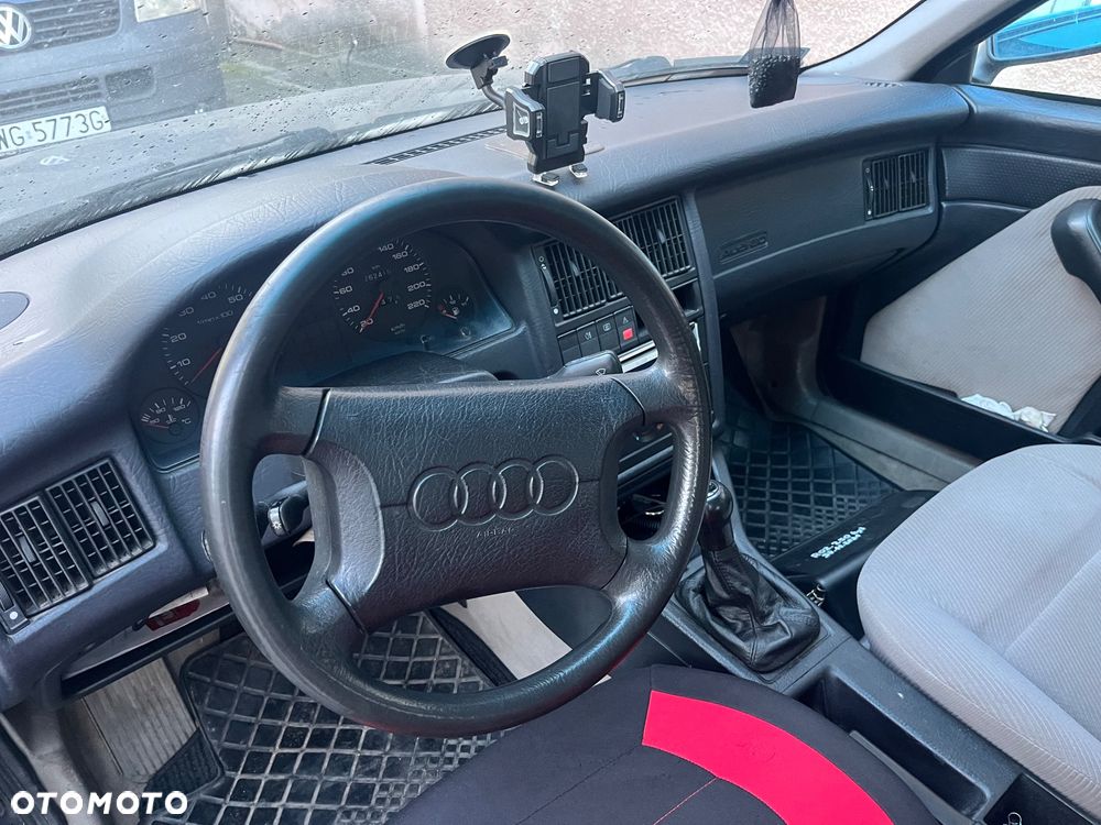 Audi 80 2.0 E - 3