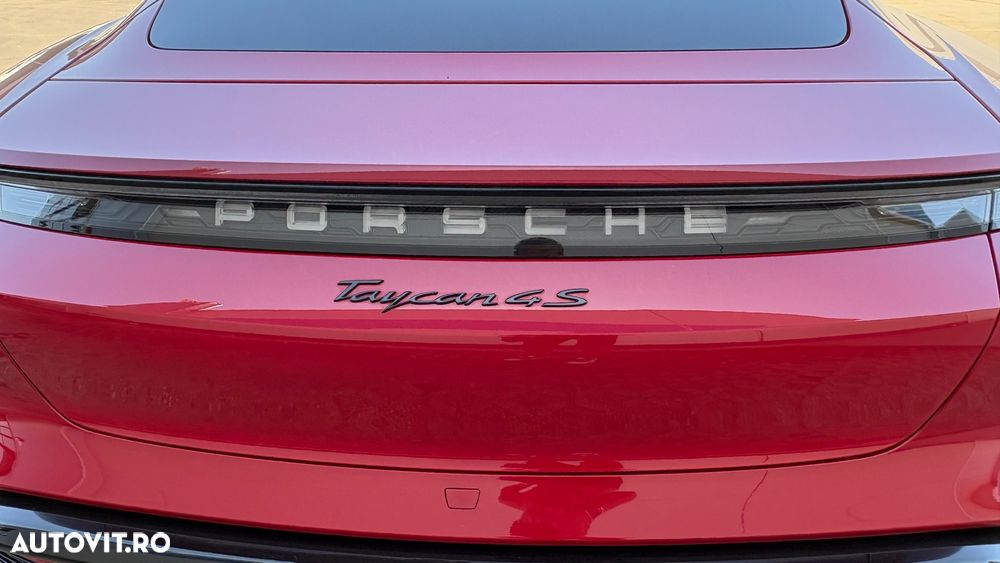 Porsche Taycan - 13