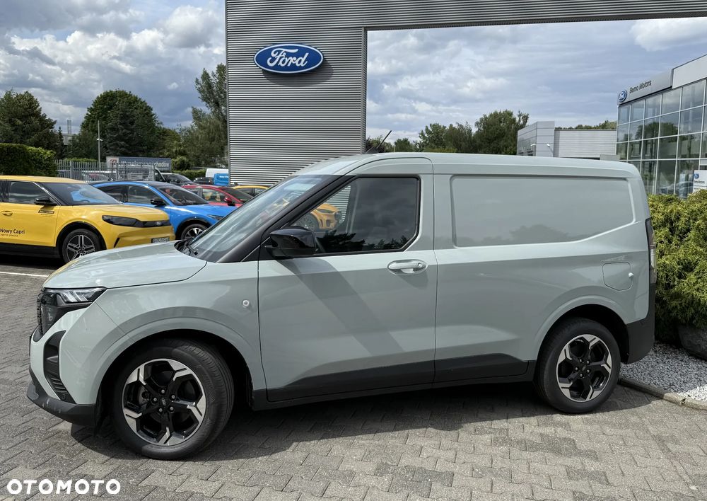 Ford E-Transit Courier Van - 4