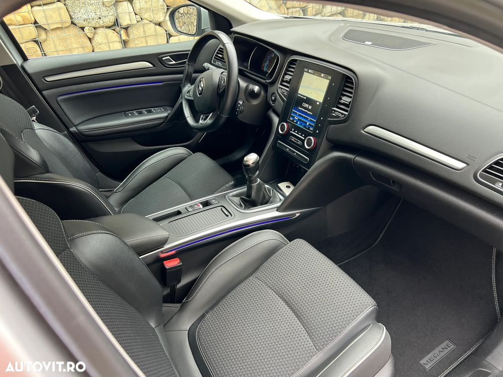Renault Megane ENERGY dCi 110 Start & Stop Bose Edition - 12