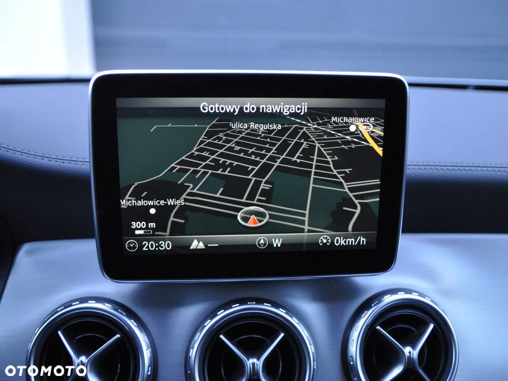 Mercedes-Benz GLA 250 4Matic 7G-DCT UrbanStyle Edition - 18