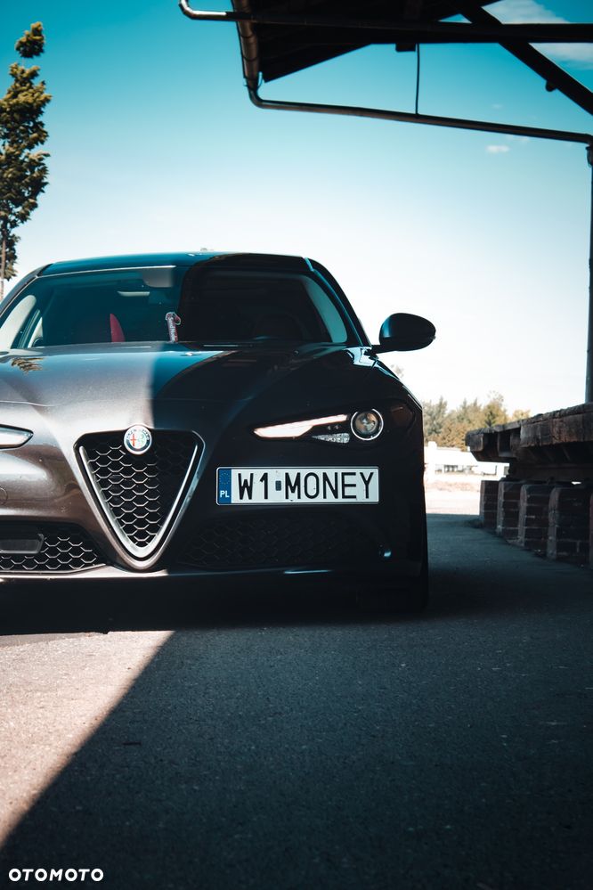 Alfa Romeo Giulia - 2