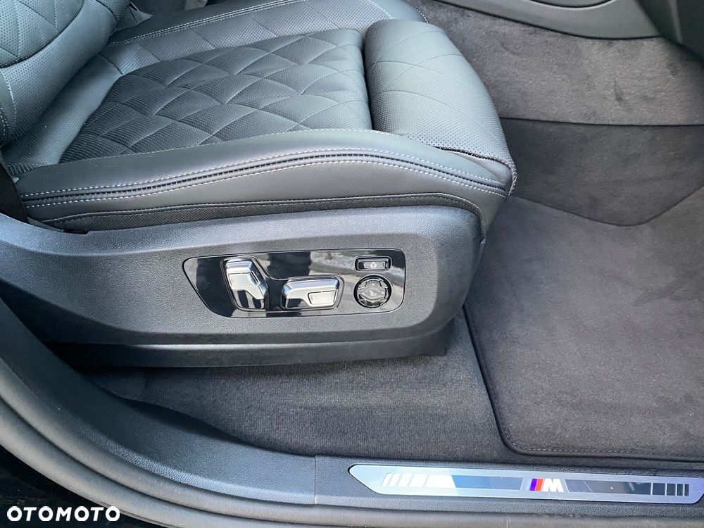 BMW X5 xDrive30d mHEV - 23