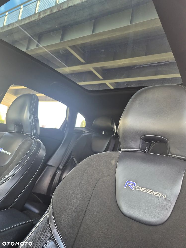 Volvo V40 D2 R-Design - 15