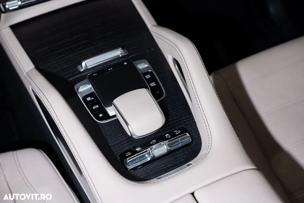 Mercedes-Benz GLS - 25