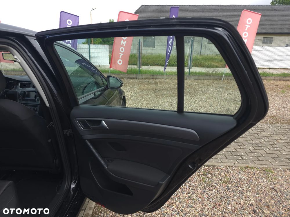 Volkswagen Golf 1.2 TSI BMT Trendline - 12