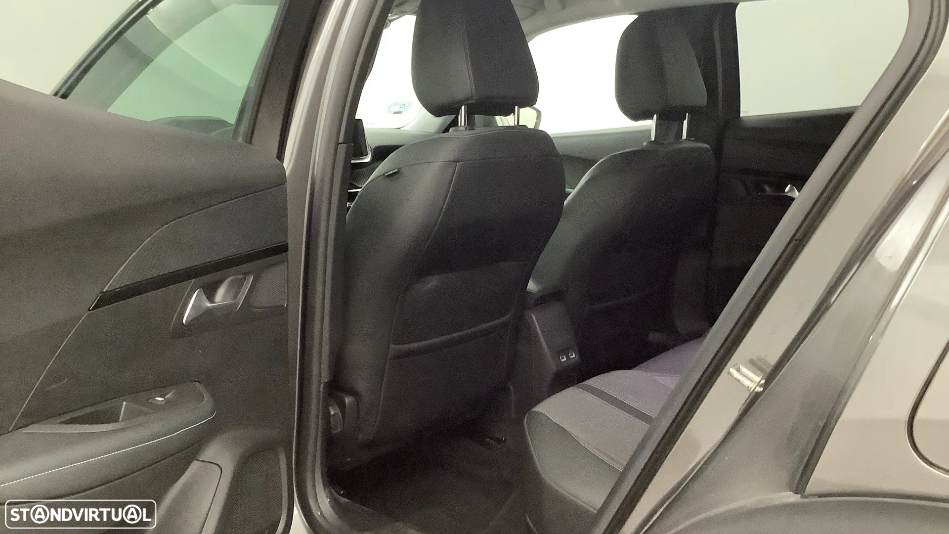 Peugeot 2008 1.5 BlueHDi Allure - 5