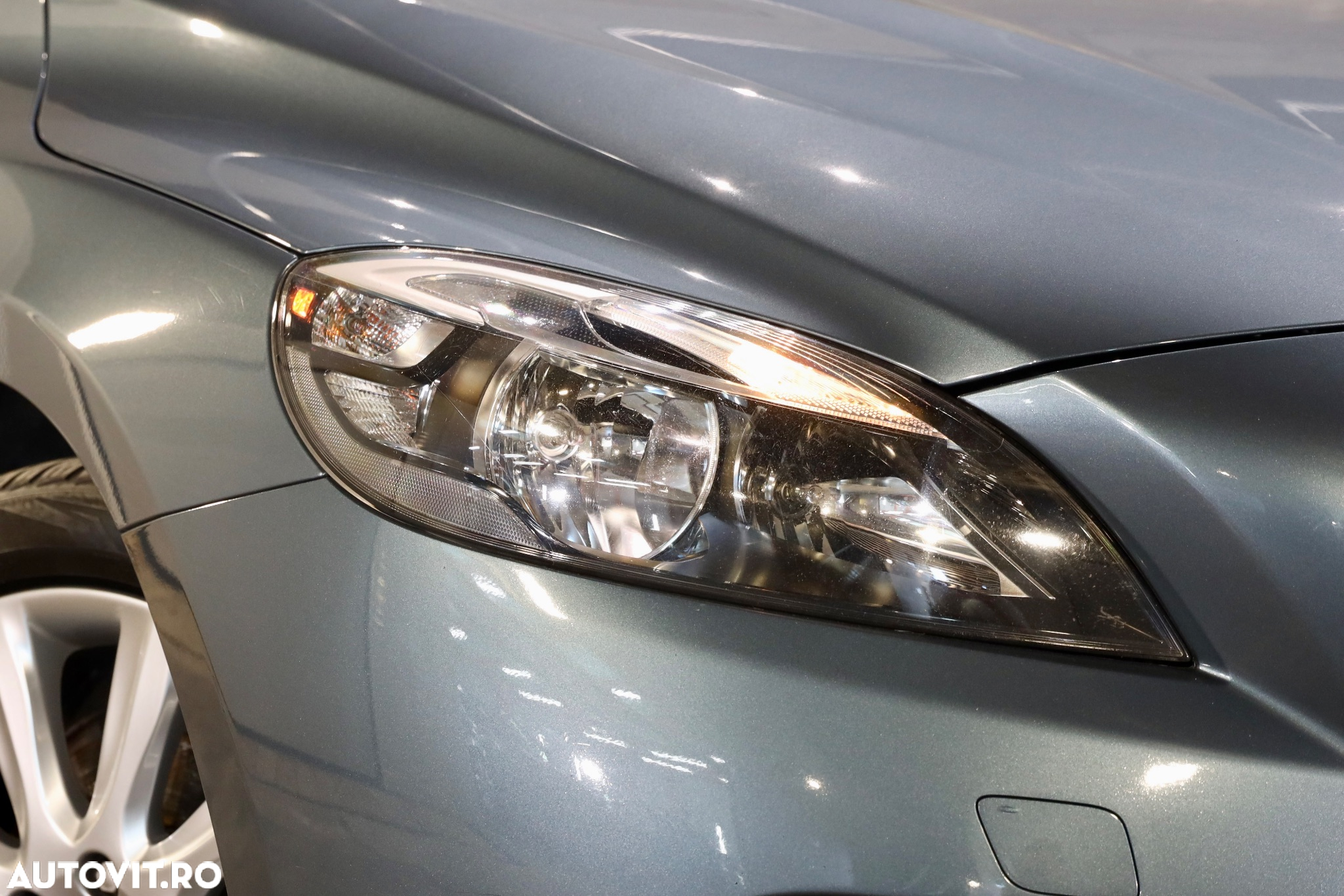 Volvo V40 D2 - 34