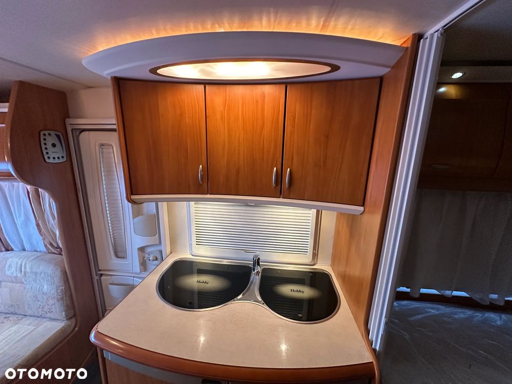 Hobby 460 UL z gwarancją i kabiną prysznicową. ZOBACZ !!! 1450kg!! - 19