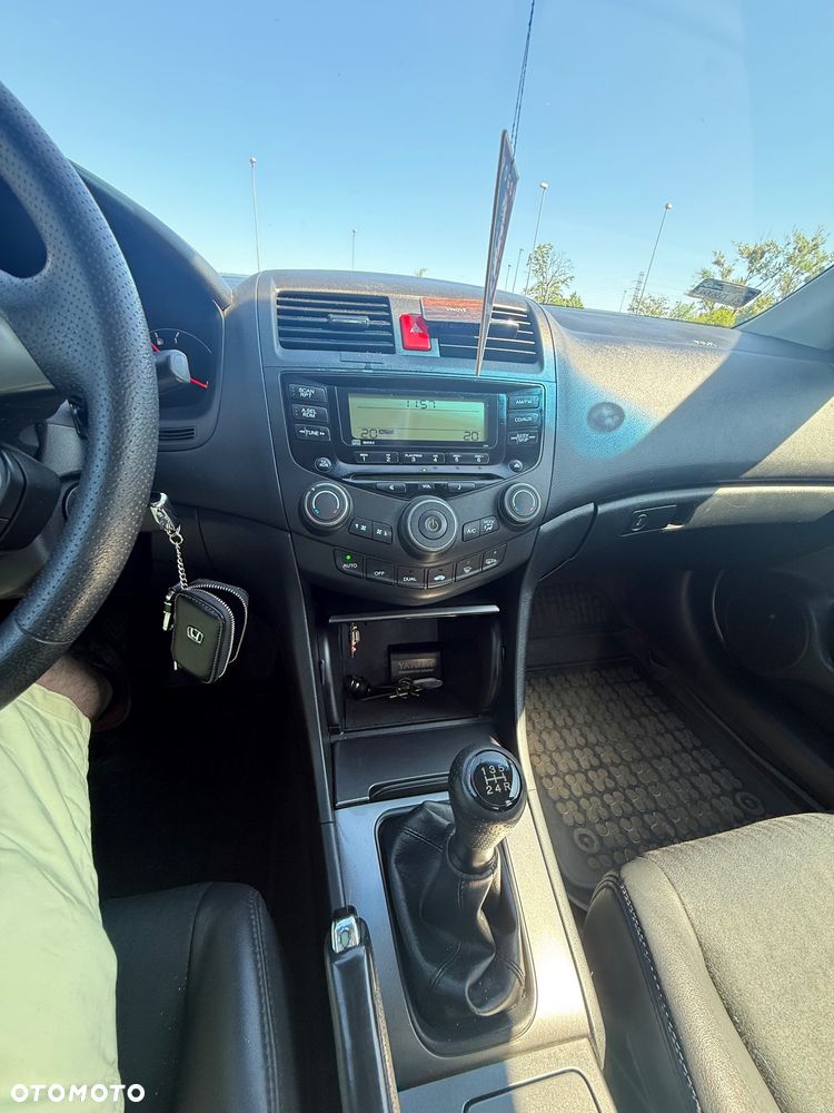 Honda Accord 2.0 Comfort - 28