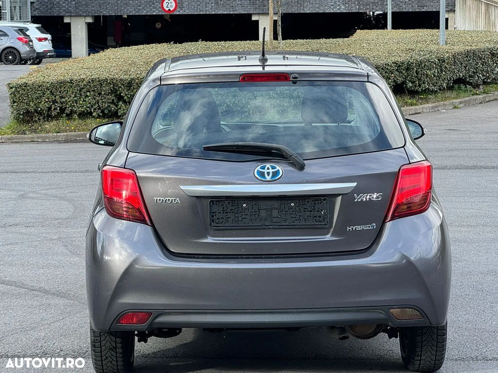 Toyota Yaris 1.5 VVT-i Style - 11