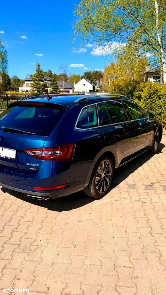 Skoda Superb 2.0 TSI 4x4 L&K DSG - 32
