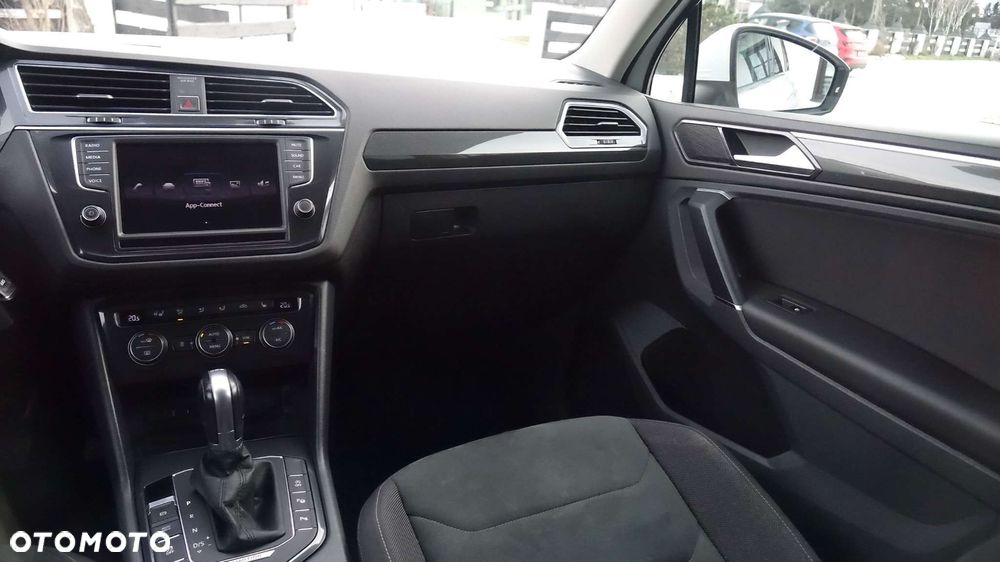 Volkswagen Tiguan - 34